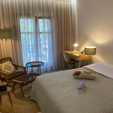 Pelikastri Szálloda Promíri