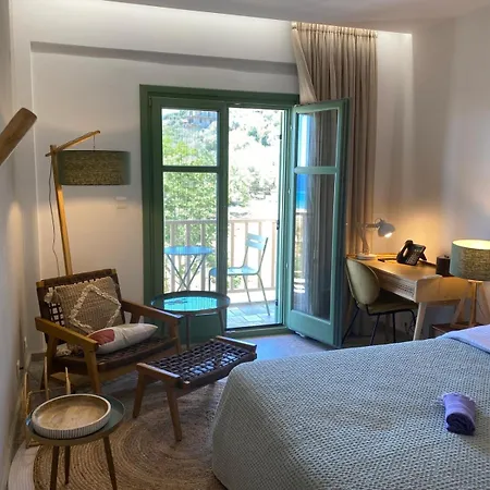 Pelikastri Szálloda Promíri